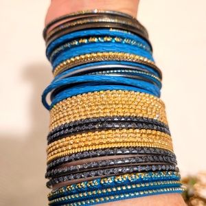 Metal Bangle Bracelets in Tea, Gold and Pewter. 35 pieces